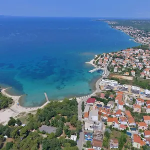 foglaljon itt