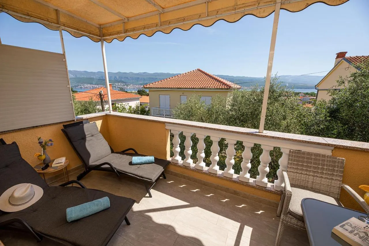Pansion Tina Apartman Šilo