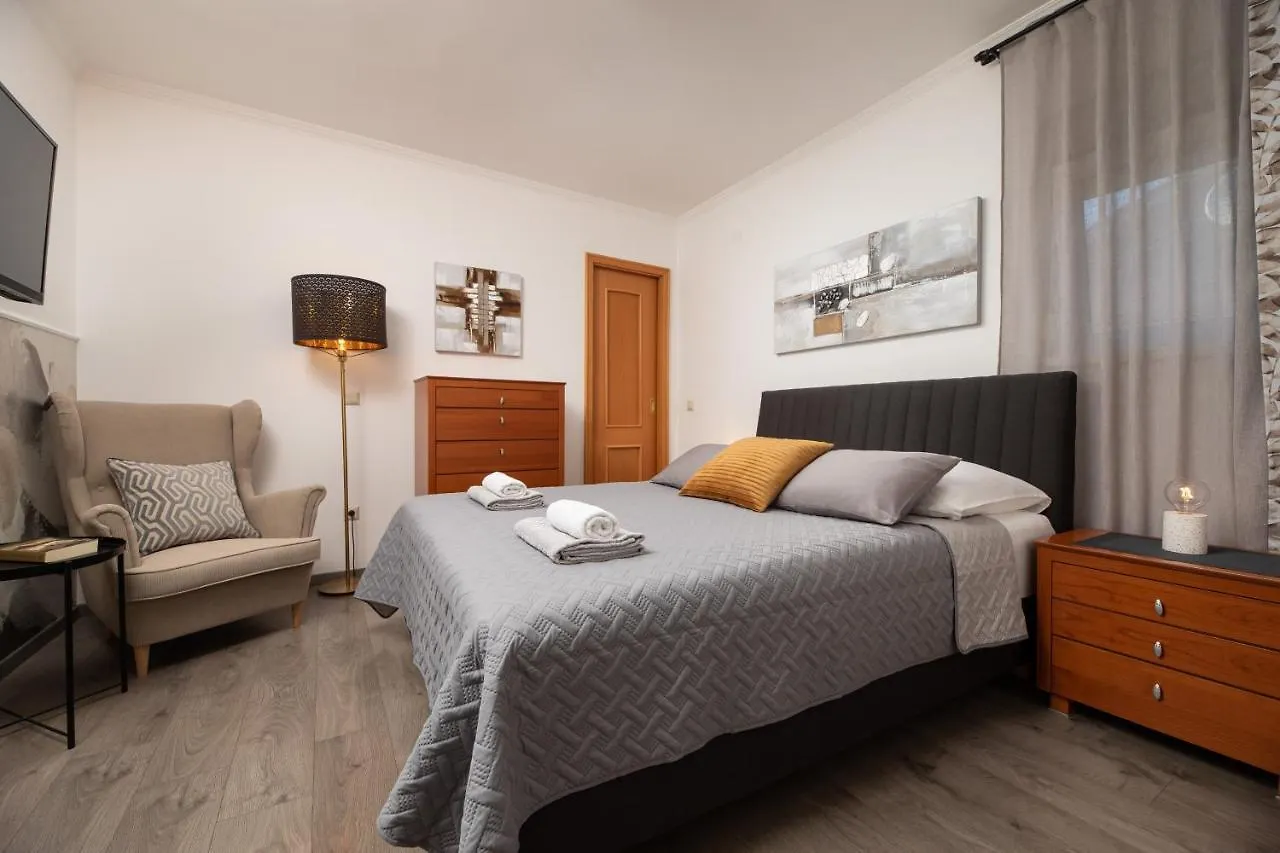 Pansion Tina Apartman Šilo