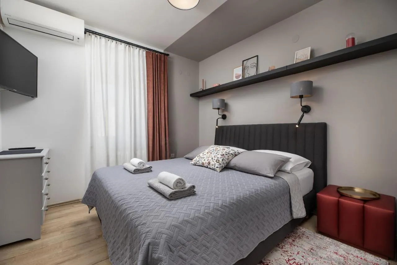 Pansion Tina Apartman Šilo