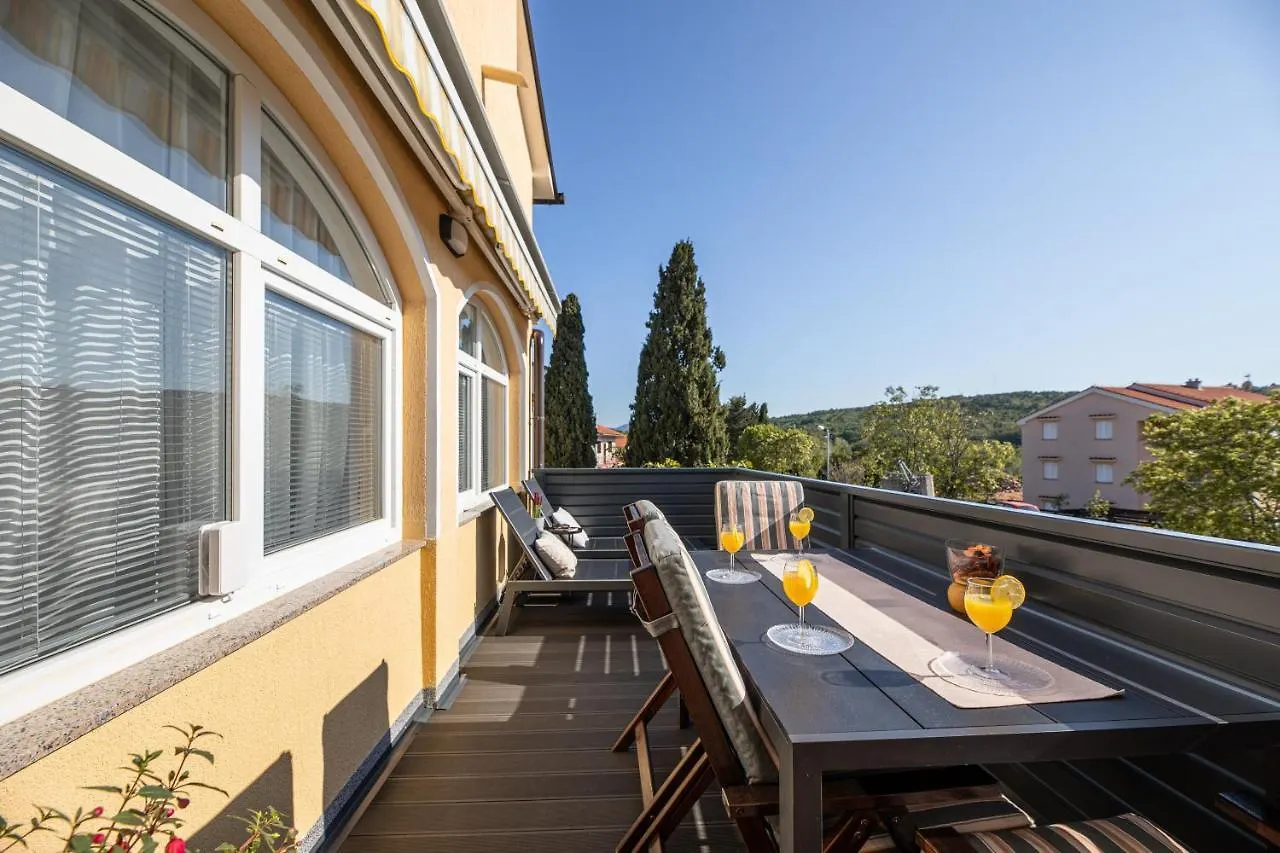 Pansion Tina Apartman Šilo